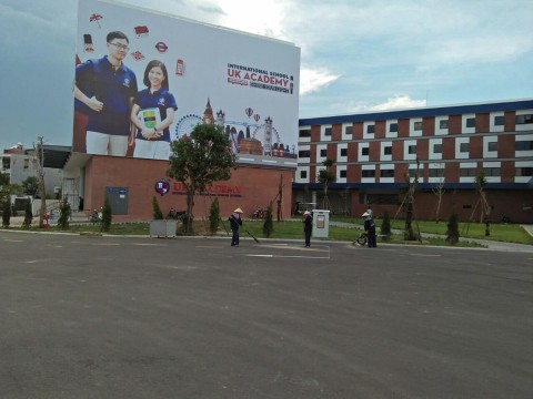 TNT hoàn thành những phần việc cuối cùng trước khi khai trương IEC