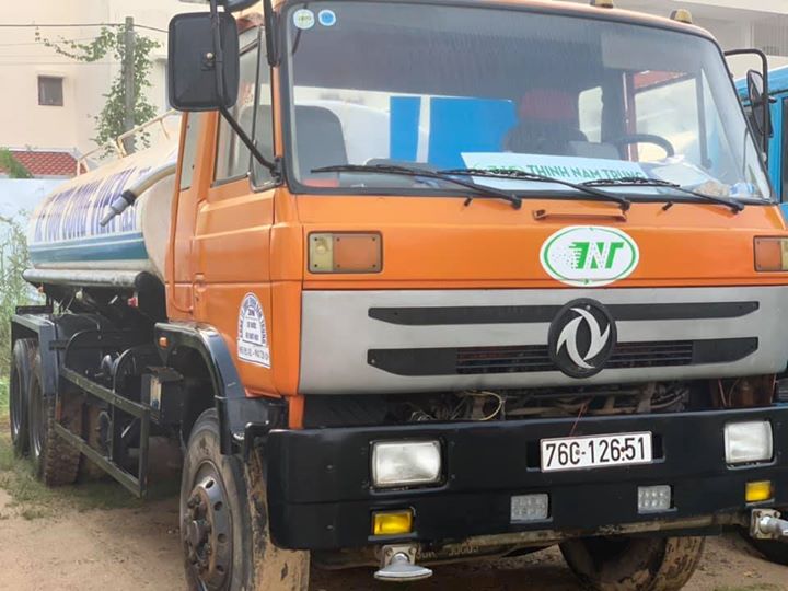 Mùa nắng nóng đã bắt đầu tăng nhiệt, sứ mệnh của Thịnh Nam Trung là mang lại màu xanh của không gian và một môi trường trong lành bằng những chuyến xe nước và triệt tiêu bụi bặm nơi công trường dưới cái nắng gay gắt của miền trung!