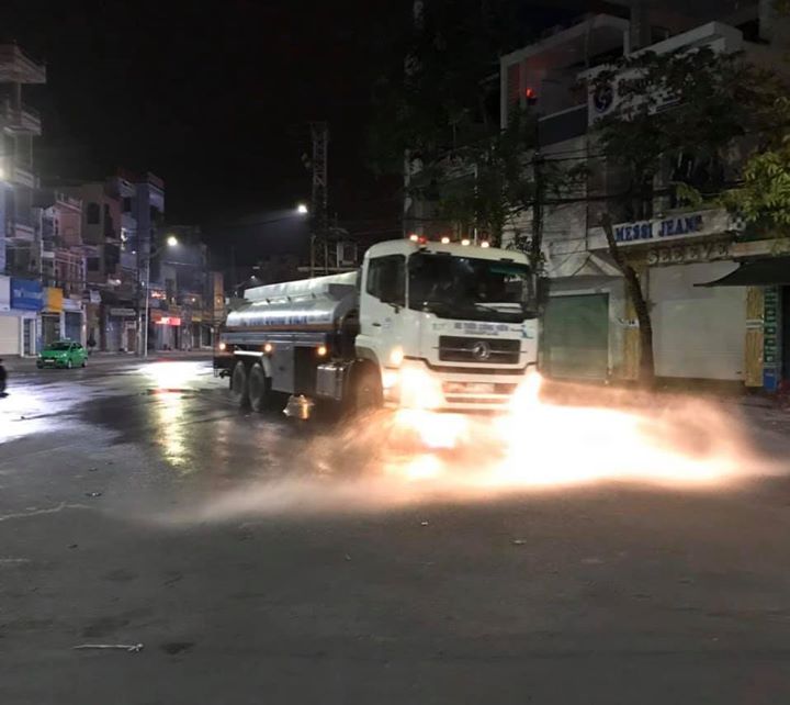 CHUNG TAY CÙNG CỘNG ĐỒNG PHÒNG CHỐNG COVID-19, GIẢM Ô NHIỄM MÔI TRƯỜNG