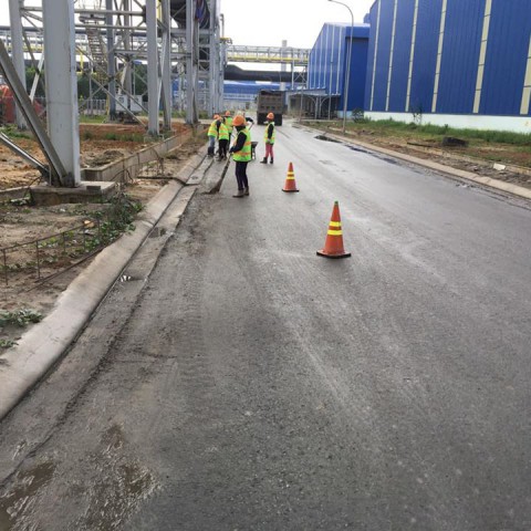 Vệ sinh Khu Liên Hợp sản xuất Gang Thép Hoà Phát Dung Quất