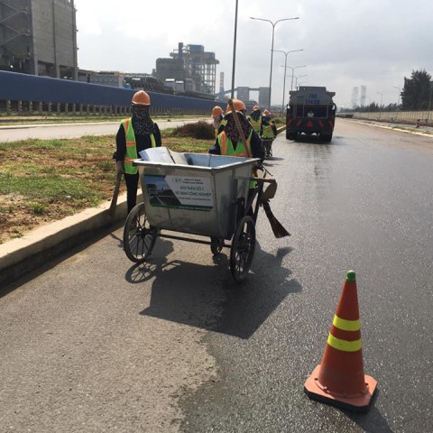 Vệ sinh Khu Liên Hợp sản xuất Gang Thép Hoà Phát Dung Quất