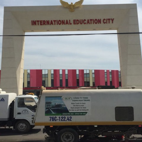 Vệ sinh công trình IEC Thành Phố Giáo Dục