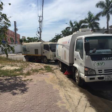 Vệ sinh công trình IEC Thành Phố Giáo Dục