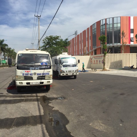 Vệ sinh công trình IEC Thành Phố Giáo Dục