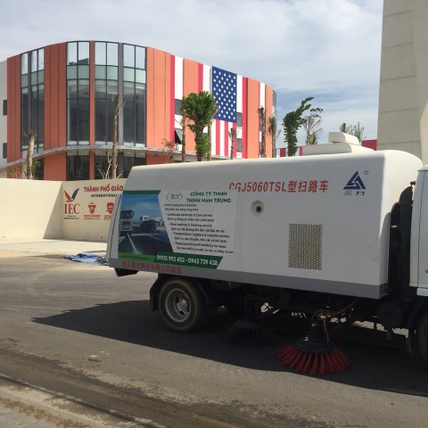 Vệ sinh công trình IEC Thành Phố Giáo Dục