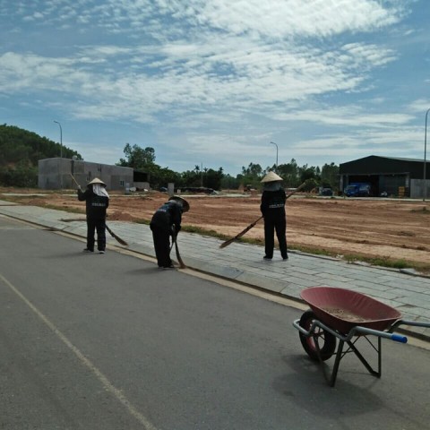 Vệ sinh toàn dự án Khu Dân Cư Sơn Tịnh