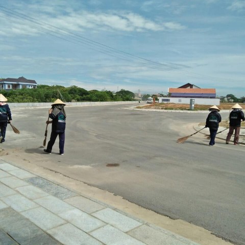 Vệ sinh toàn dự án Khu Dân Cư Sơn Tịnh